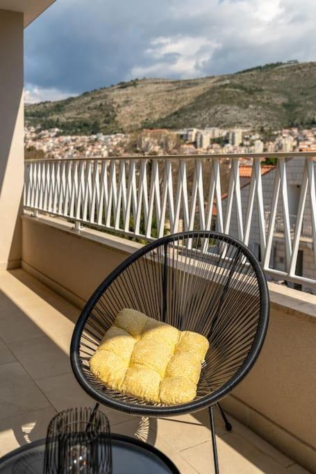 New Luce With Balcony And Free Parking Leilighet