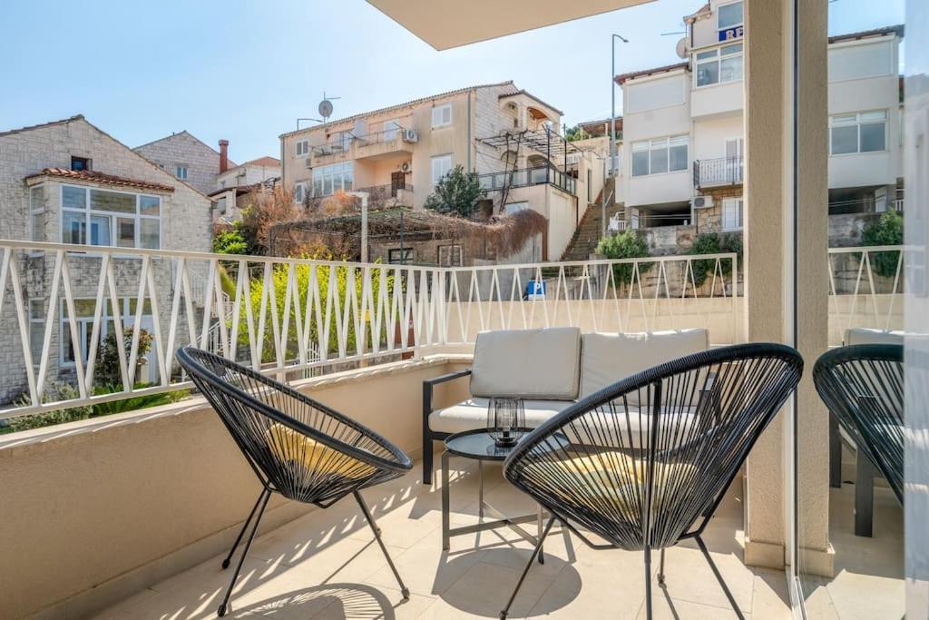 New Luce With Balcony And Free Parking Leilighet *
